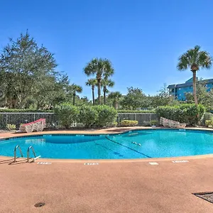 2-bedroom-condo-steps-from-tennis-pool-beach.top-hotels-in-savannah.com/