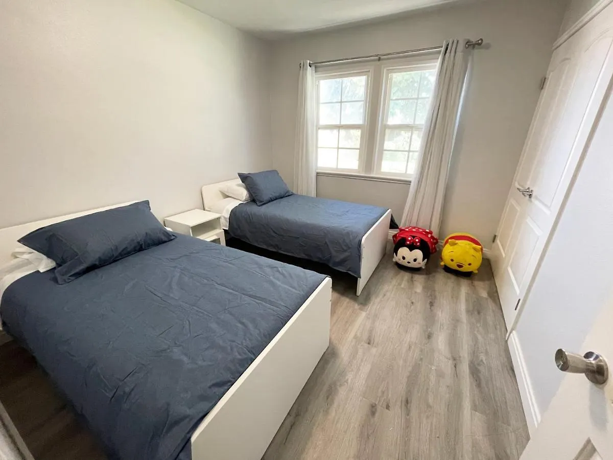 Home For Best Vacations In California Disneyland 3 Bedroom Anaheim 0*,